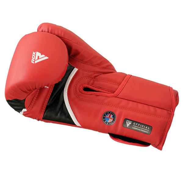 RDX Aura Plus T-17 Gloves Red - Image 3