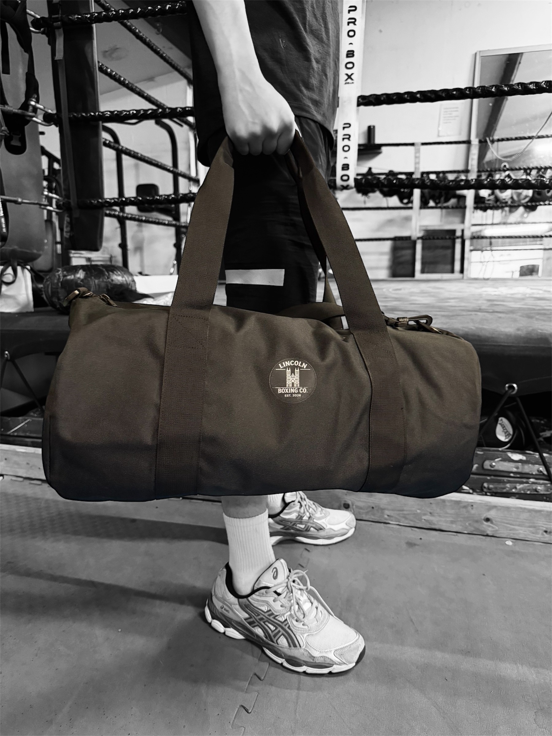 Lincoln Boxing Co. “Fight Camp” XL Duffle Bag – 34L (Multiple Colours) - Image 2