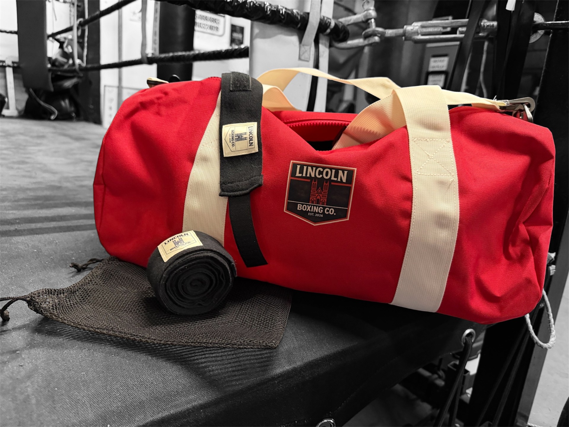 Lincoln Boxing Co. “Fight Camp” XL Duffle Bag – 34L (Multiple Colours) - Image 6